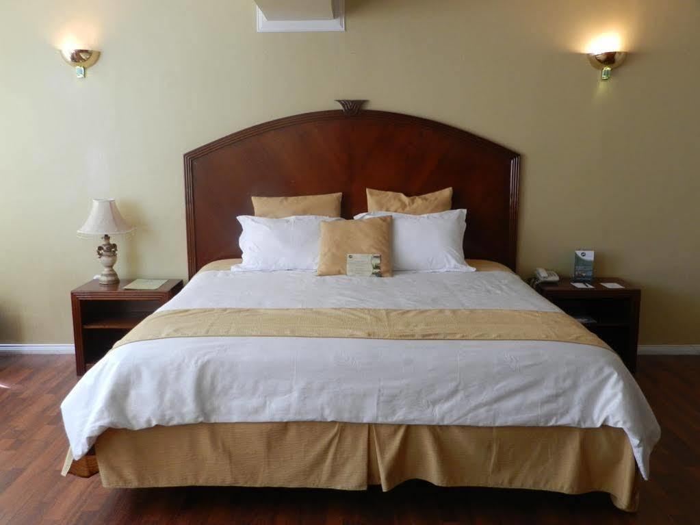 לוחה Hotel Libertador מראה חיצוני תמונה